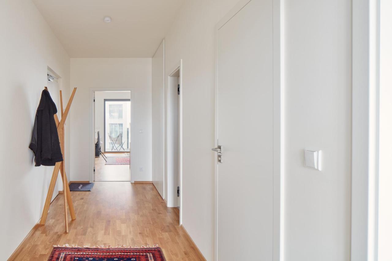Prague Days - Designer Condo - Trendy Neighborhood Extérieur photo